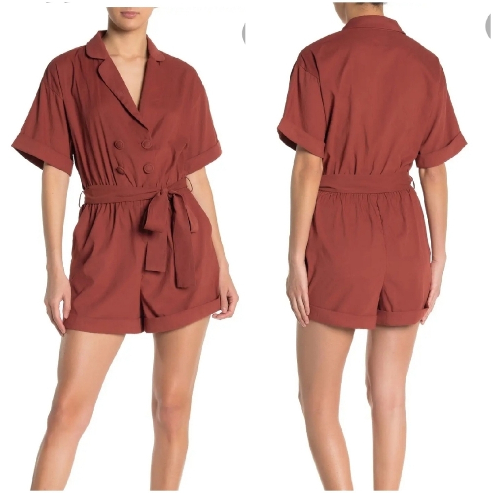 Moon River notched lapel belted romper shorts Med